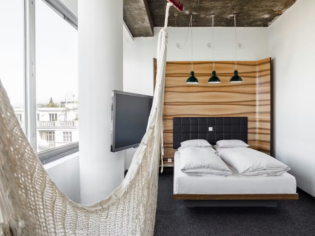 Hammock Double room (full double bed)
