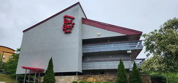 Red Roof PLUS+ Pittsburgh East - Monroeville