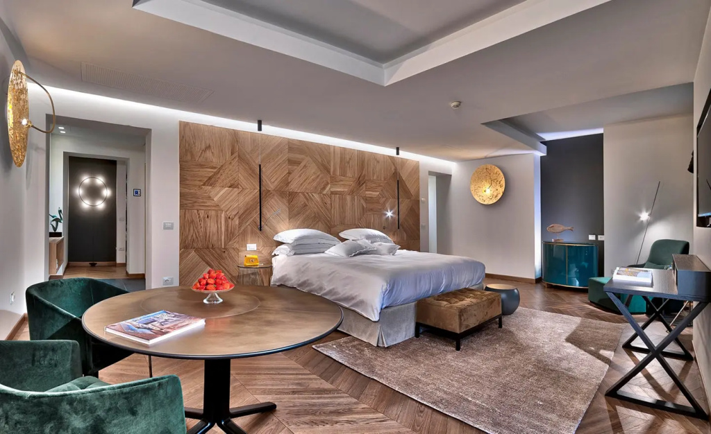 Executive Vital Double Suite (full double bed)