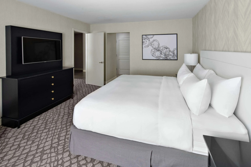 DoubleTree Suites by Hilton Charlotte - SouthPark - Chambres