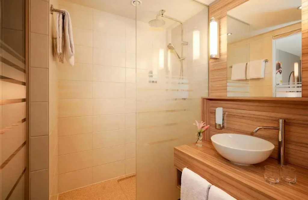 Leonardo Hotel Vienna Hauptbahnhof - Chambres
