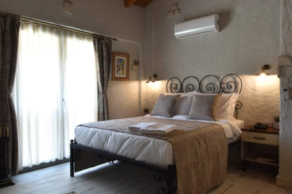 Fireplace Double room (full double bed)