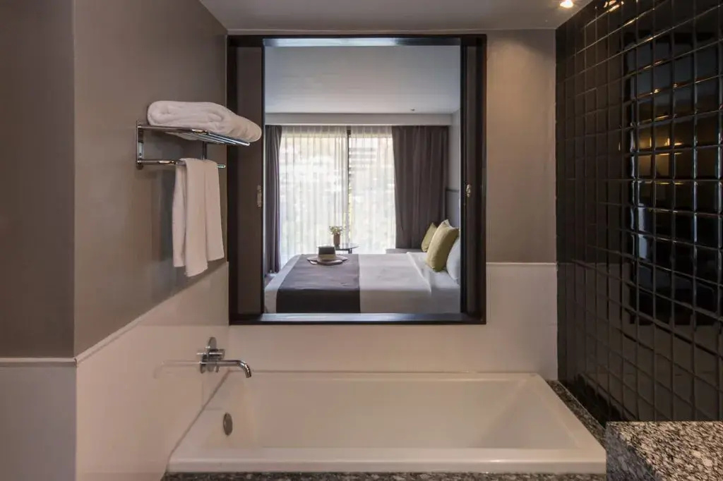 Page 10, Hotel - Chambres