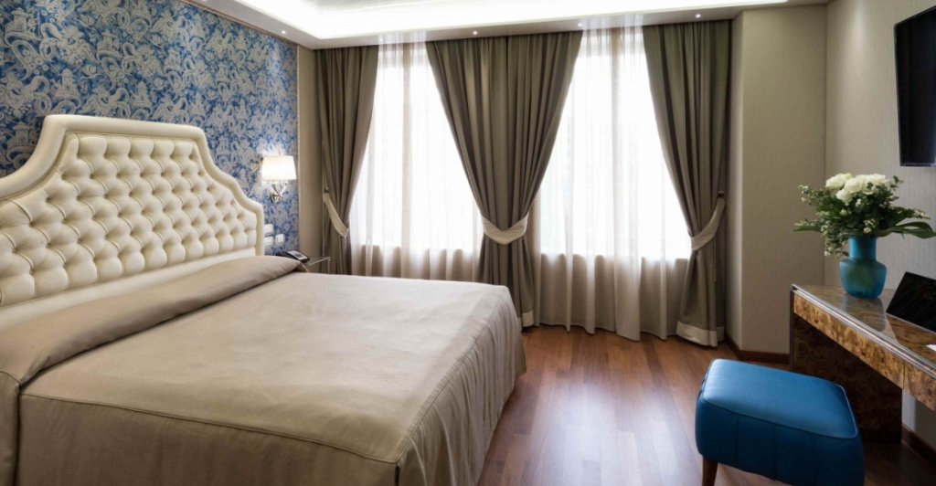 Deluxe Double room with city view (twin beds)