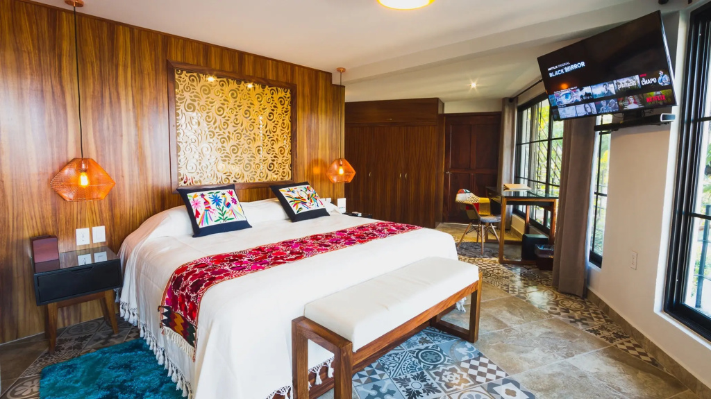 Frida Double Suite (full double bed)