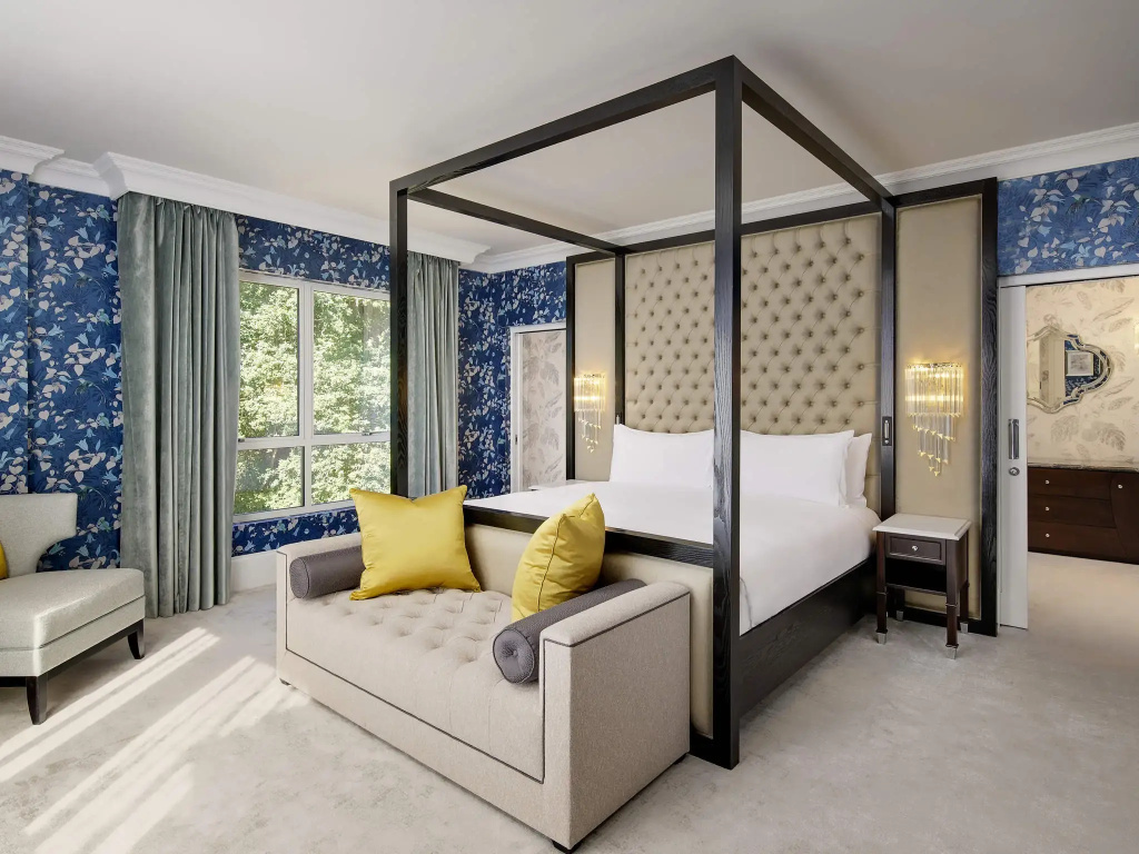 Signature Royal Quadruple Suite