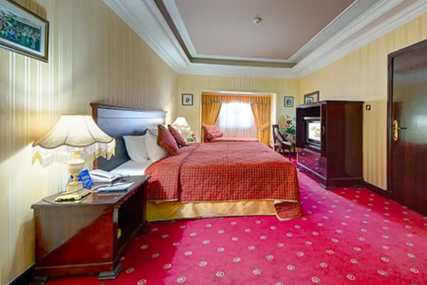Ascot Hotel