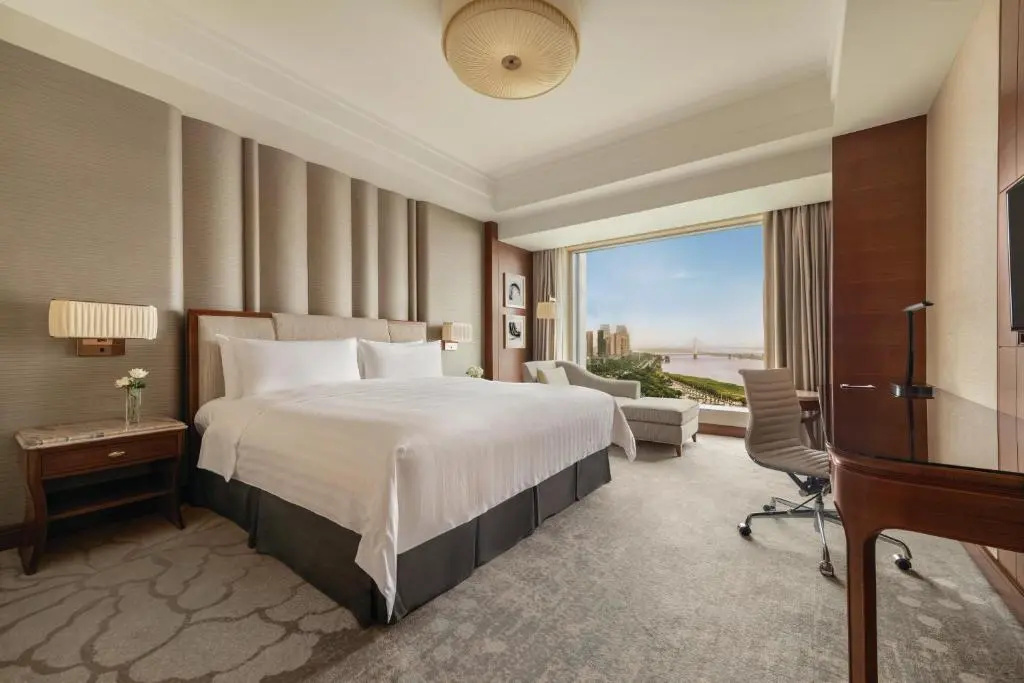 Inter-Connecting Quadruple Suite with river view