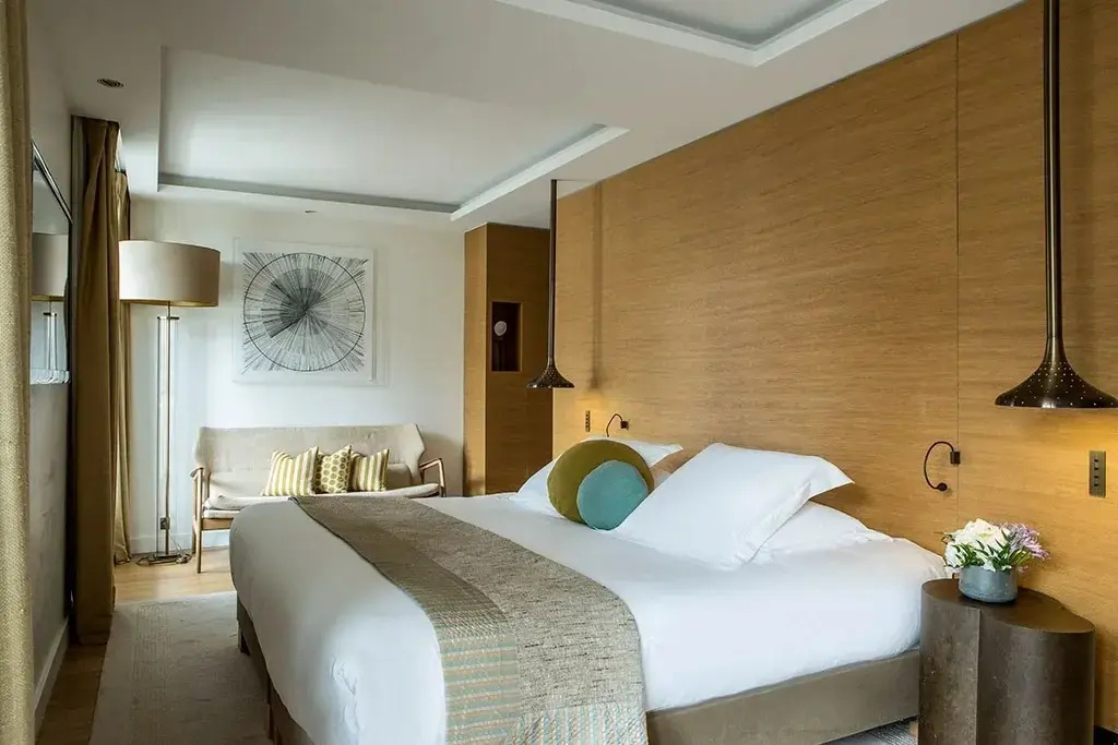 Prestige Eiffel Tower Double room (full double bed)