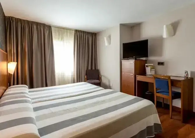 Hotel Nuevo Torreluz - Chambres