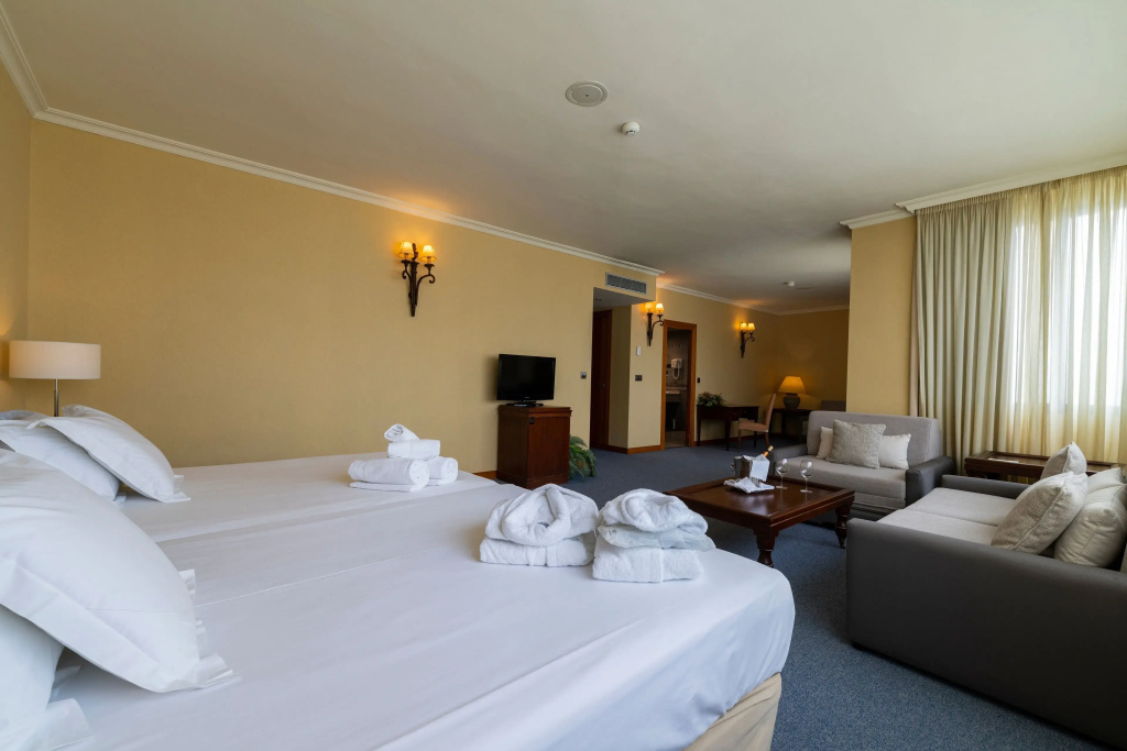 Jacuzzi Suite