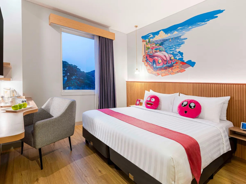 Deluxe Premier Double room (full double bed)