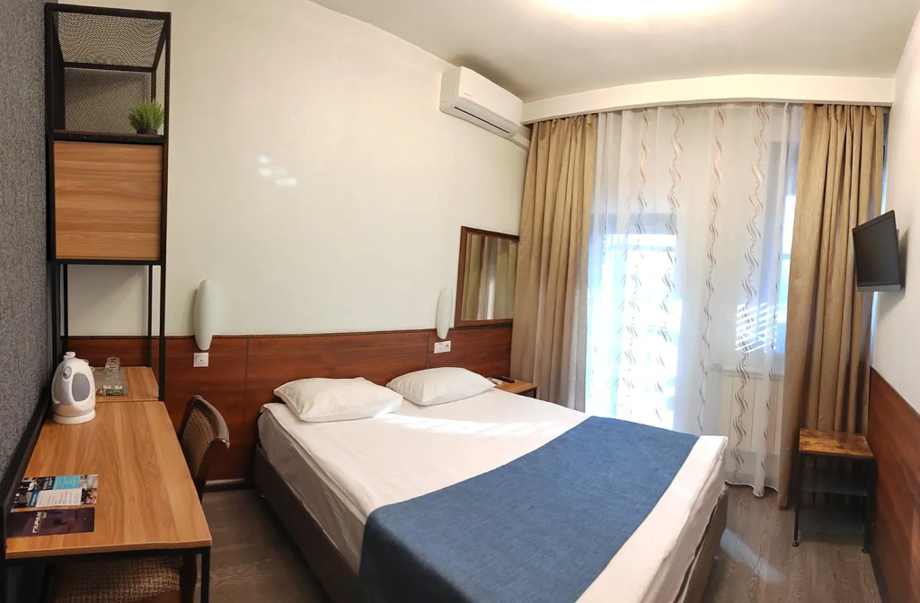 Garazh Hotel Room Type - Standard (May Have No Window) Double room full double bed
