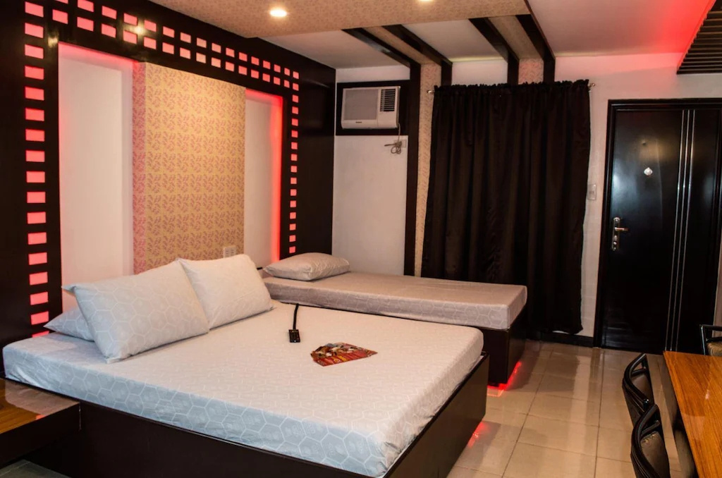 Regency 2 Triple room