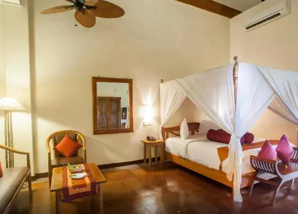 Super Deluxe Double room (full double bed)