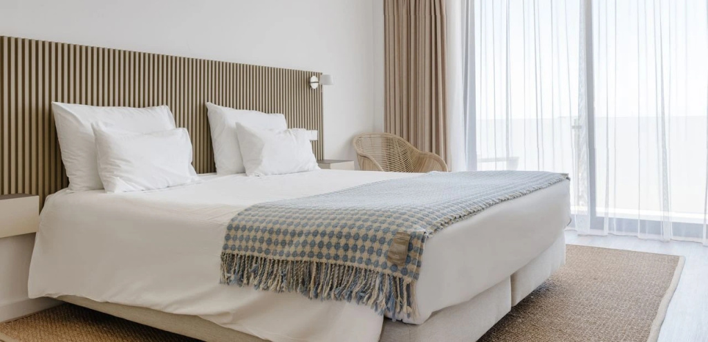 1 Bedroom Double Suite with garden view (full double bed)