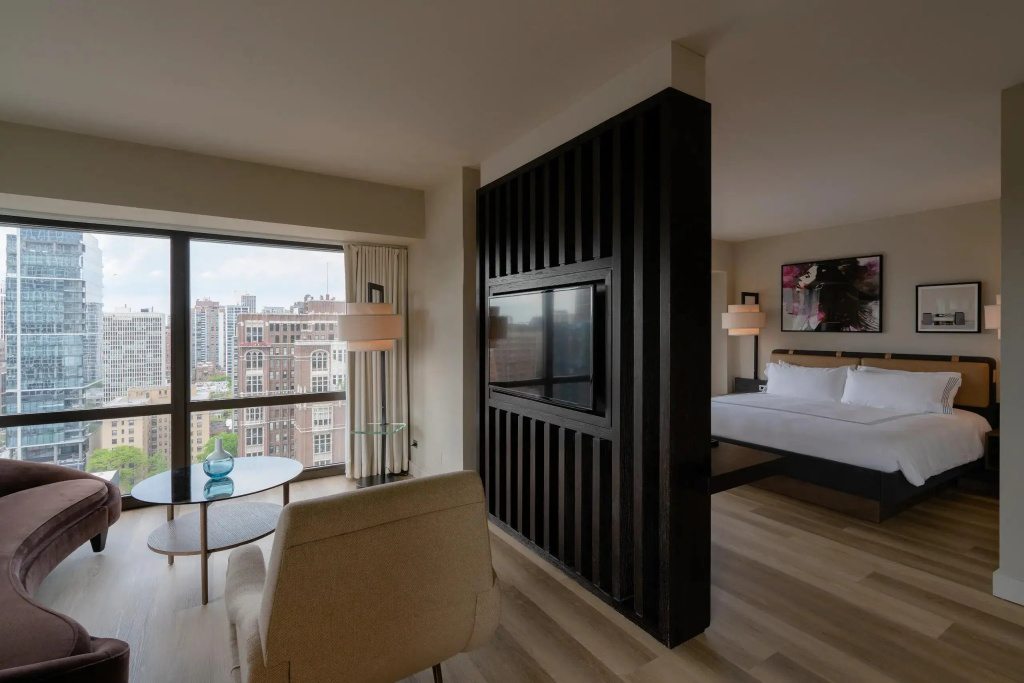 Double Junior Suite (full double bed)