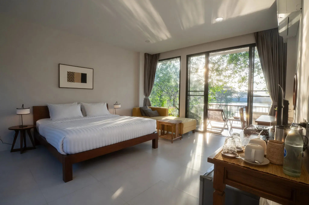 Lake View Double Villa (full double bed)