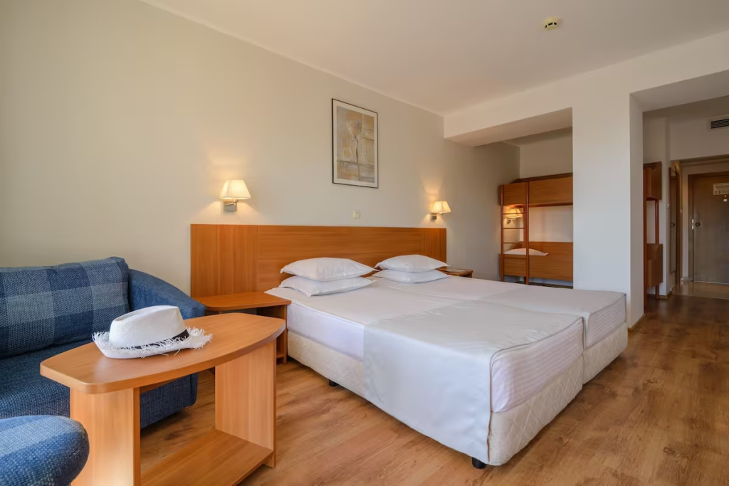 Madara Park Hotel - Chambres