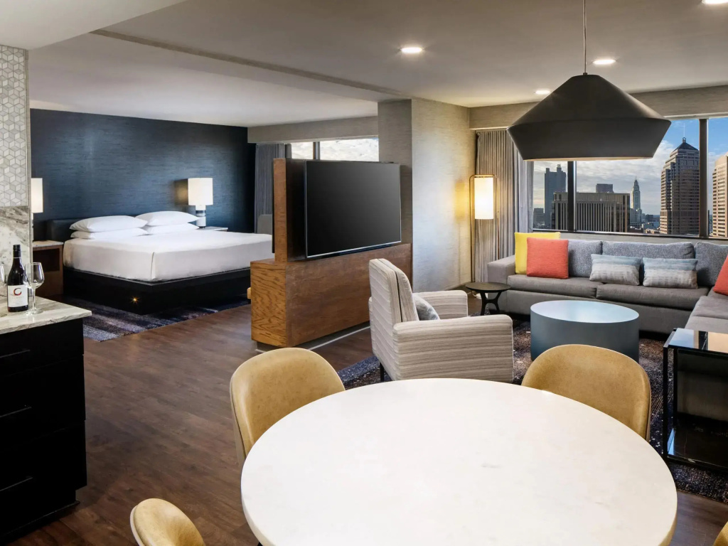 Double Studio Suite (full double bed)