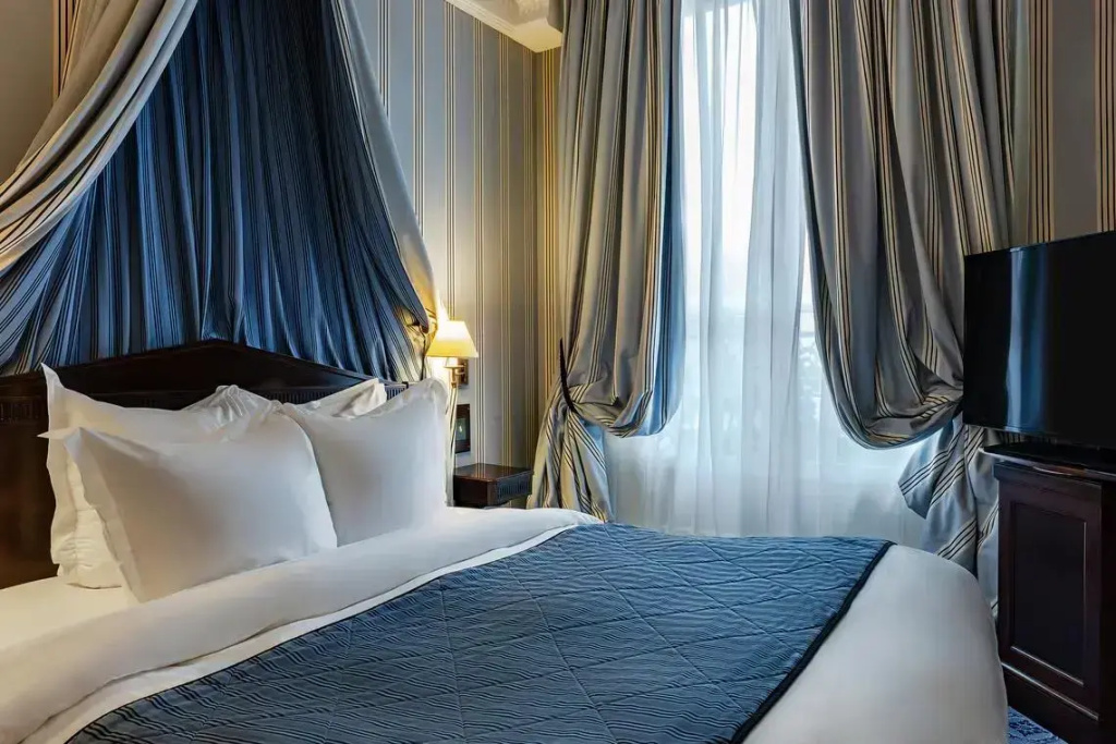 Superior Double room (full double bed)