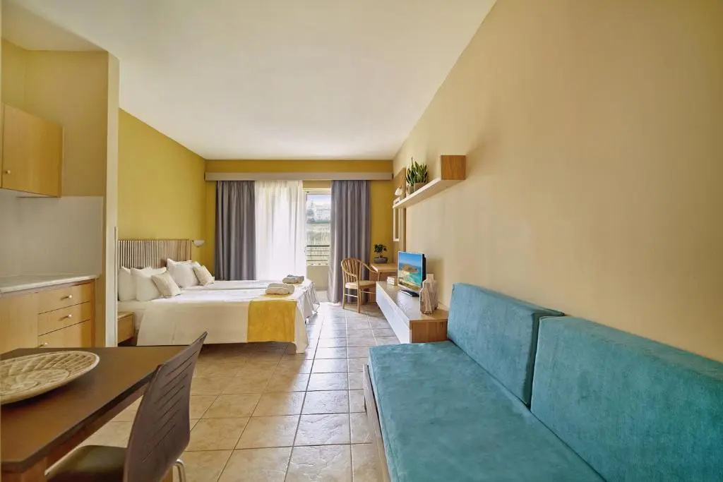 Double Studio (twin beds)