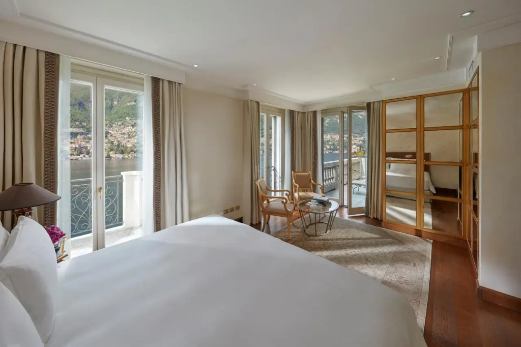 Del Lago Villa