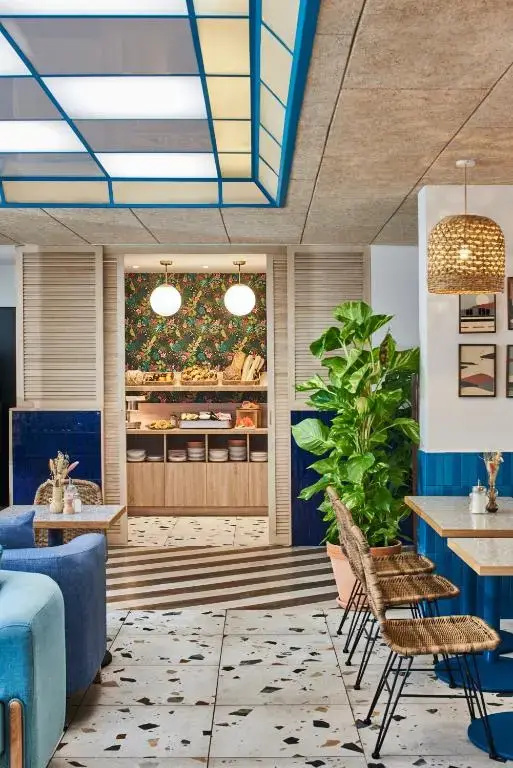 Chromatics Hotel & Restaurant The Hill Club by happyculture - Général
