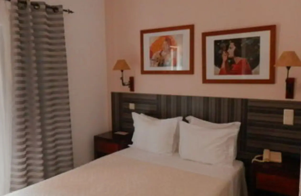 Double room (full double bed)