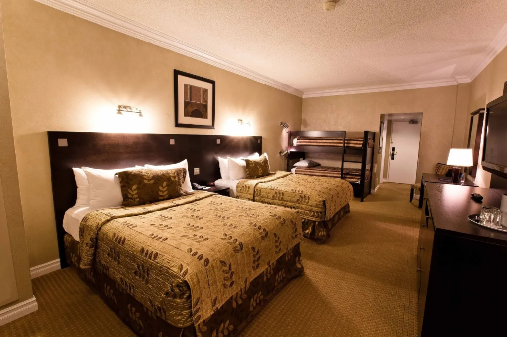 Superior with Bunks room