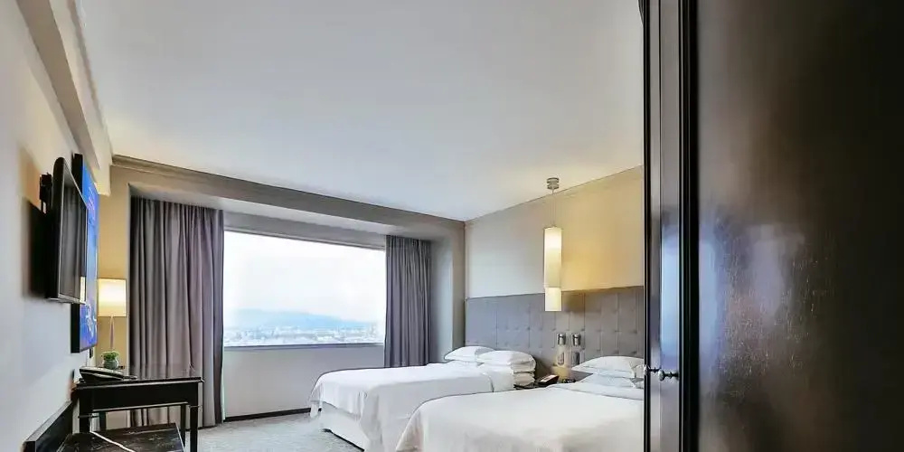 Presidential Suite with balcony