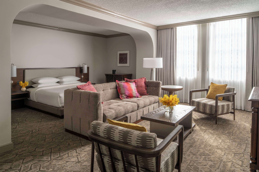 Luxury Double Suite full double bed