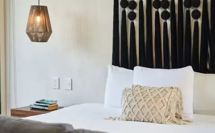 Basic Double Apartment (full double bed)
