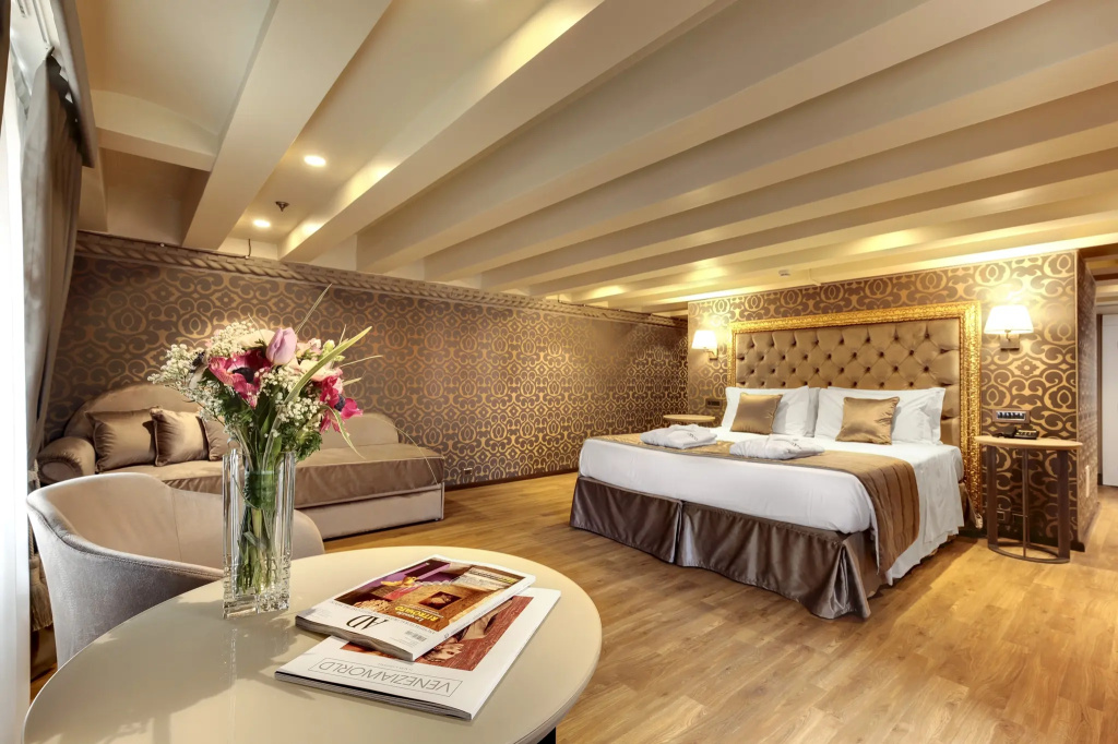 Casanova Double Junior Suite (full double bed)