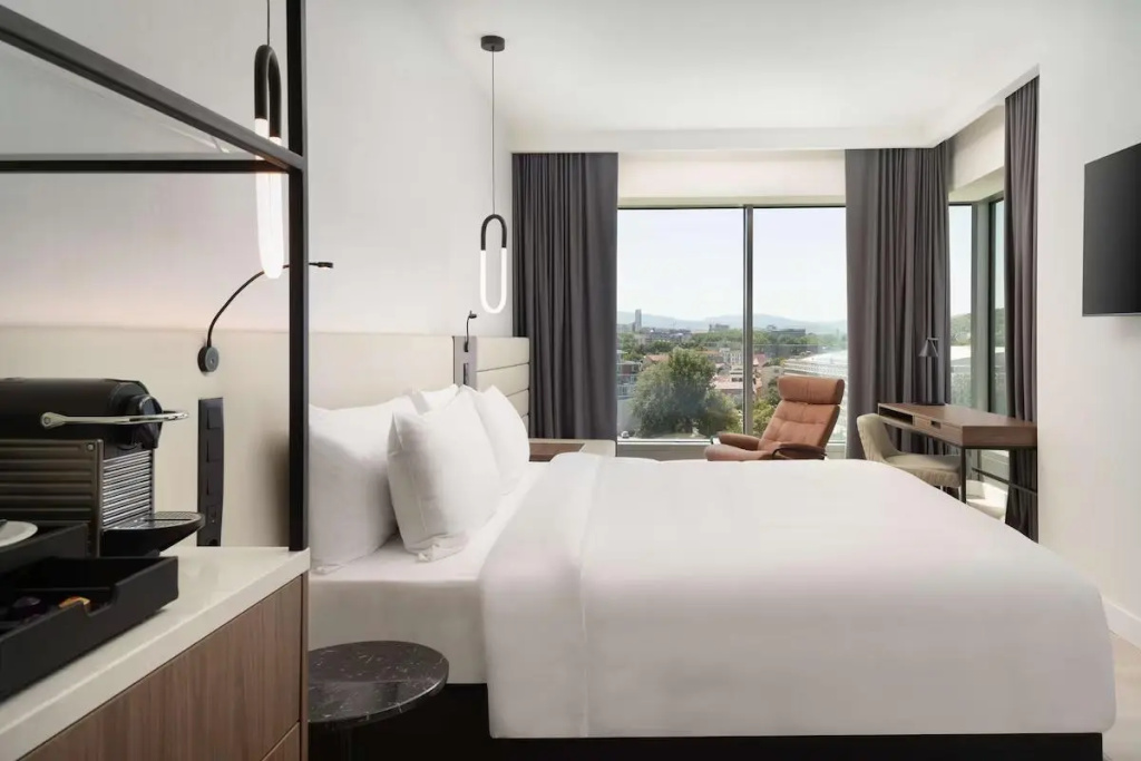 Premium Double room (full double bed)