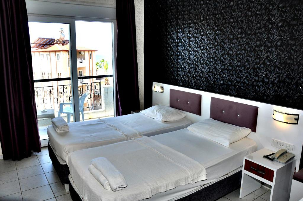 Double room with sea view (twin beds)