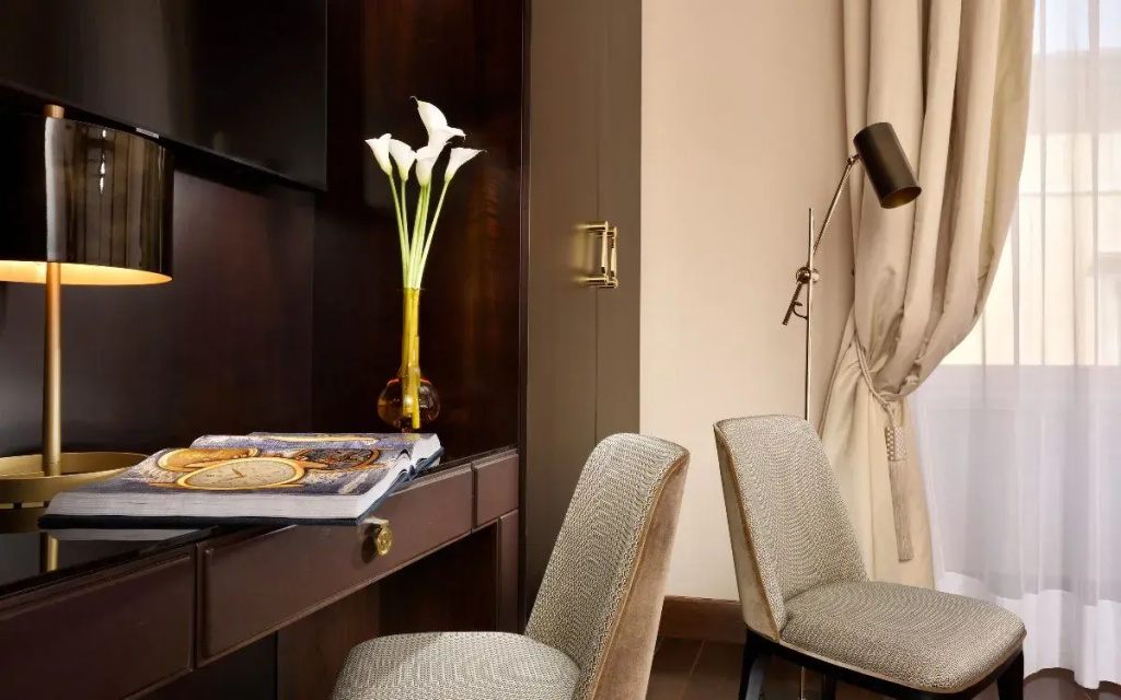 Deluxe del Teatro Double room (full double bed)