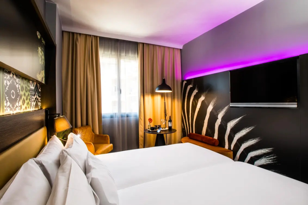 Down to Earth Double (twin beds)