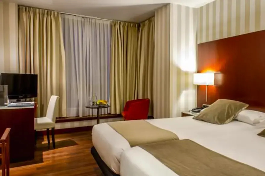 Double room (twin beds)