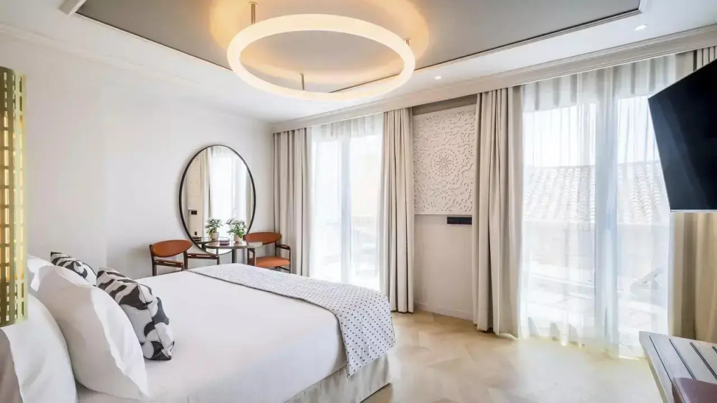 Deluxe with Terrace Double room (full double bed)