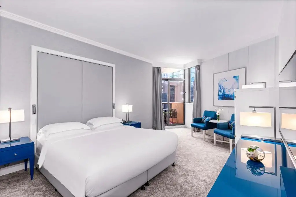 Double room with balcony and with sea view (full double bed)