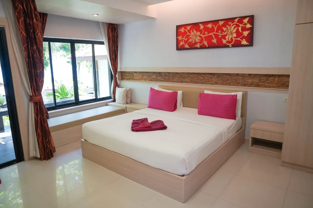 Superior Front Beach Double room full double bed