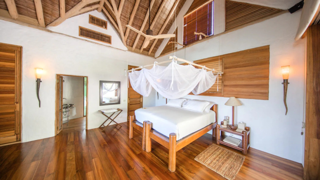 Люкс with Pool Crusoe с 2 комнатами в Soneva Fushi