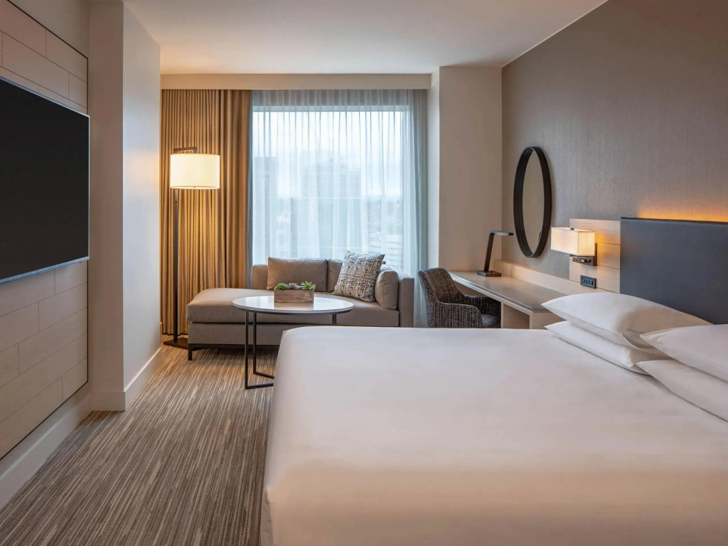 Double room (full double bed)