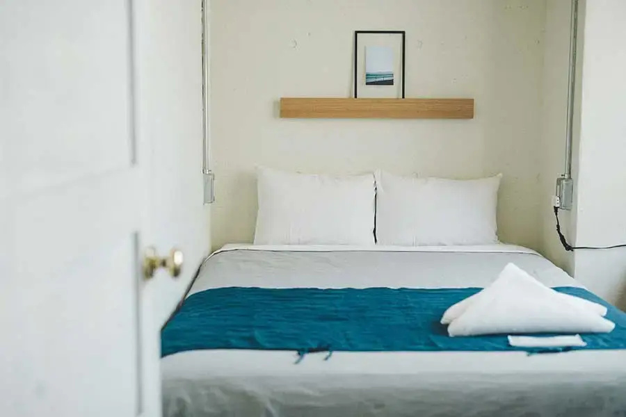 Double room with river view (full double bed)