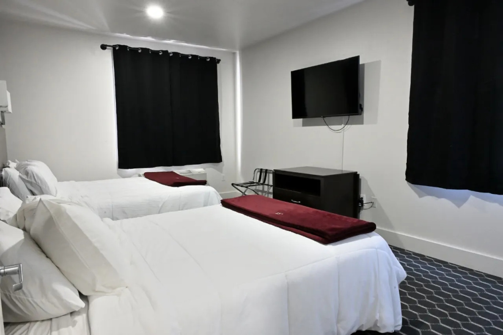 Jacuzzi Suite