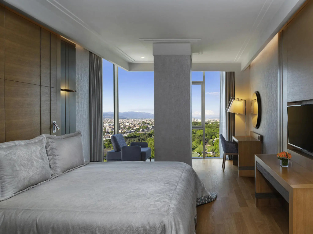 Double Suite (full double bed)