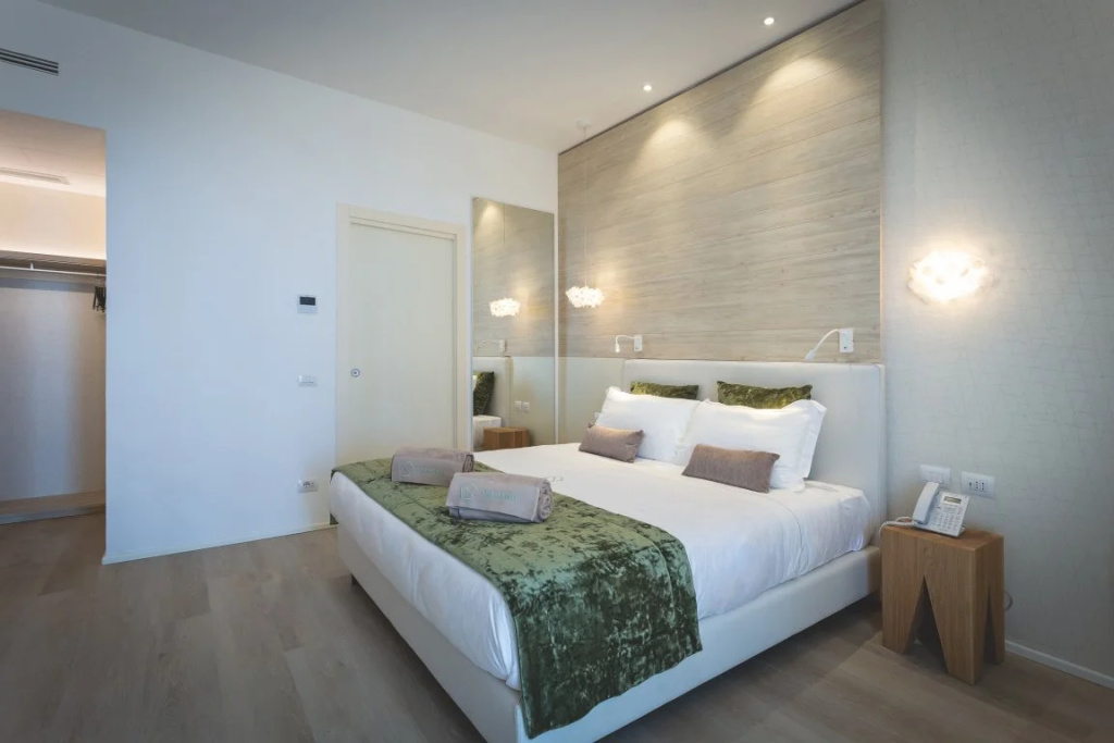 Superior Garden Double room (full double bed)