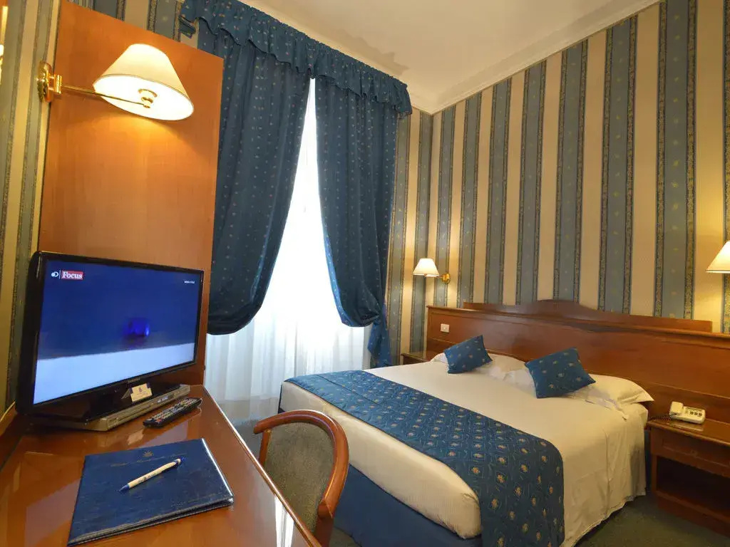 (1)Superior Double room (full double bed) (bed type is subject to availability) at Hotel Montecarlo in Rome