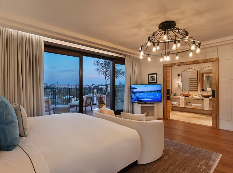 Presidential Double Suite (full double bed)